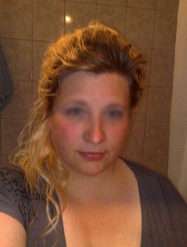 Belle blonde coquine et infidèle cherche un black pour une baise