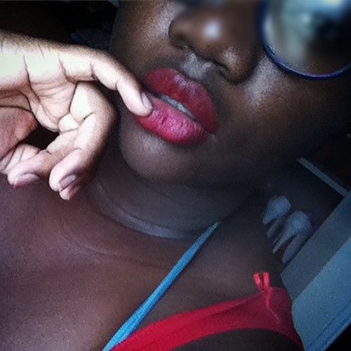 Black Parisienne (Paris 6) en manque de sexe à la recherche d’un bon coup