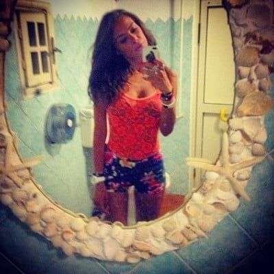 Fille timide encore vierge pour plan cul à Paris