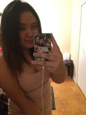 Fille un peu ronde mais avec de gros seins pour rencontre sexy dans le 92