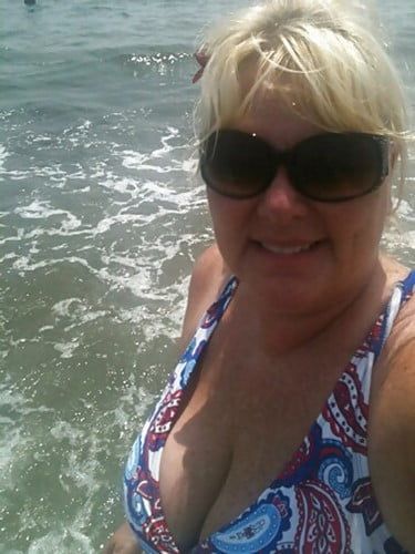 Mamie chaude du 94 veut juste une rencontre coquine