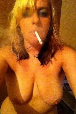 Nymphomane blonde accroc au cul ch bon plan dans le 93