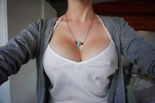 Ma fille me trouve vieille, moi je me sens jeune et toujours cochonne