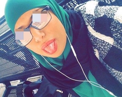 Fatima 18 ans dit OUI pour du sexe anal