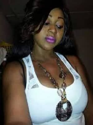 Black pulpeuse, femme veuve du 94 en manque de cul
