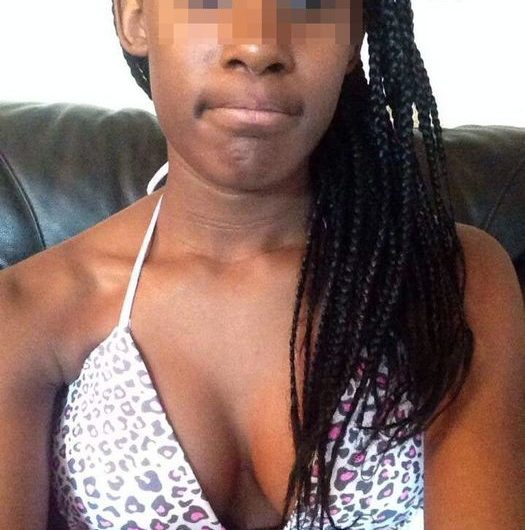 Fille black du 93 inscrite ici pour m’éclater dans le cul sans prise de tête