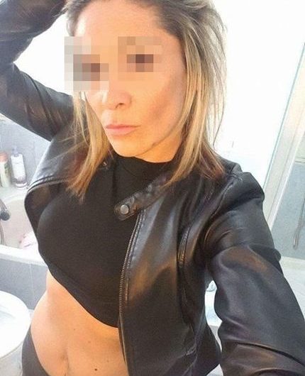 Femme slave désire un plan cul sympa sans inhibition – (94)