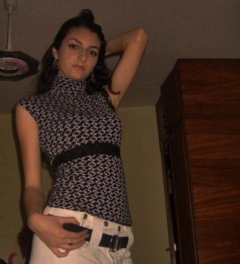 Petite nymphette 22a du 92 pour fun, exhib et jeux cam