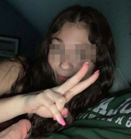 Salope mince épilée et coquine pour soirées sensuelles